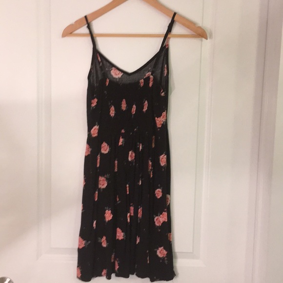 Divided Floral Dress Size 6 - Picture 10 of 10